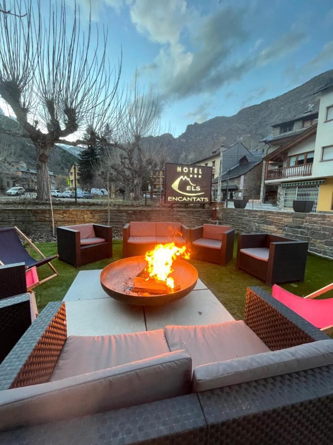 Hotel Els Encantats Espot Eksteriør bilde
